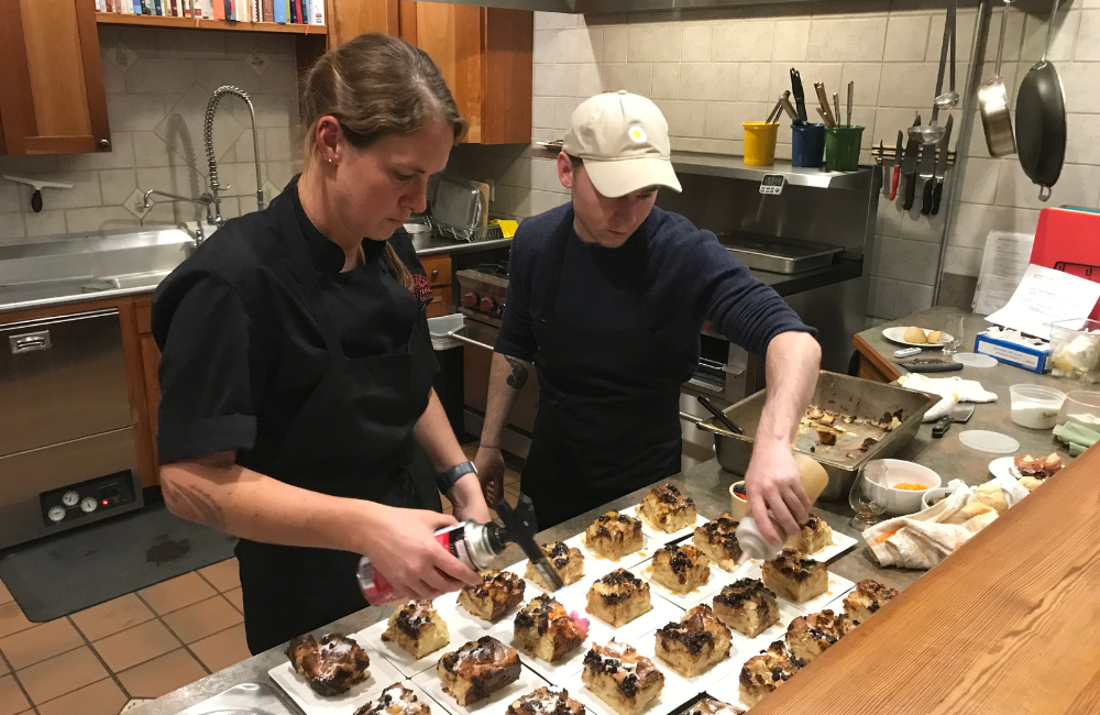 Bent-Creek-Lodge-kitchen-pastry-chefs