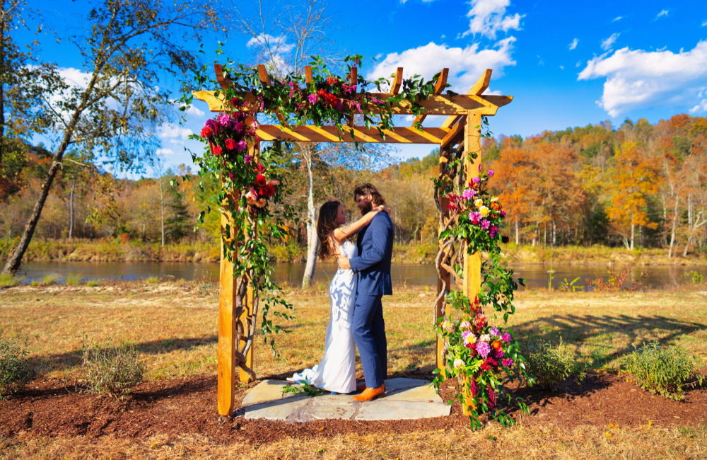 Asheville River Cabins ceremony site