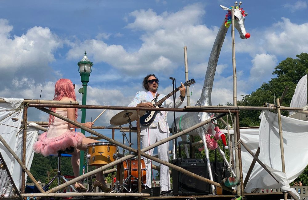Marshall-mermaids-pirates-fest-concert