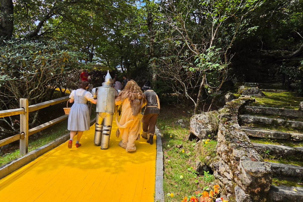 The yellow brick road at Autumn at Oz: Land of Oz