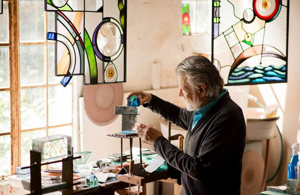 glass artist at work