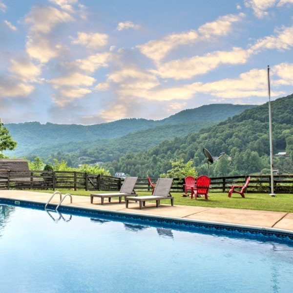 Pet Friendly Lodging In Asheville And
