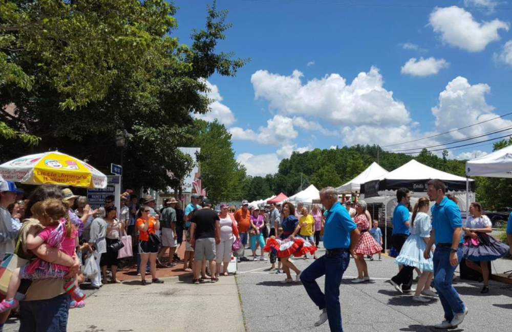 Front Street Arts & Crafts Show