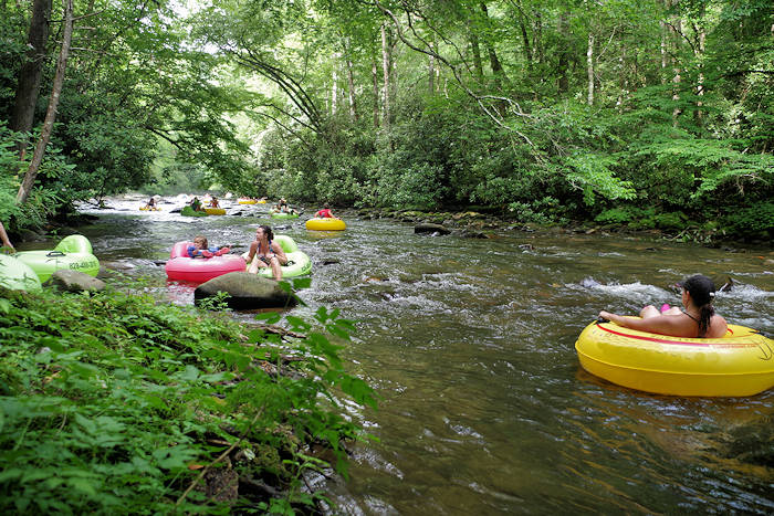 Top 4 River Tubing Places Near Asheville
