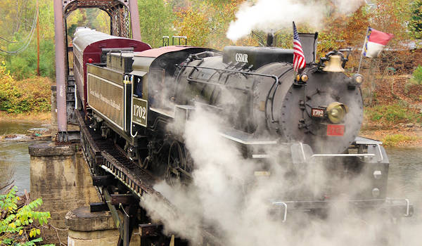 5 Beautiful Train Rides in North Carolina